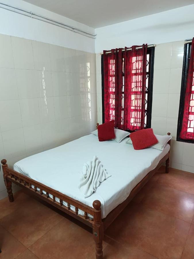 Prathiba Residency Hotell Kollam Eksteriør bilde