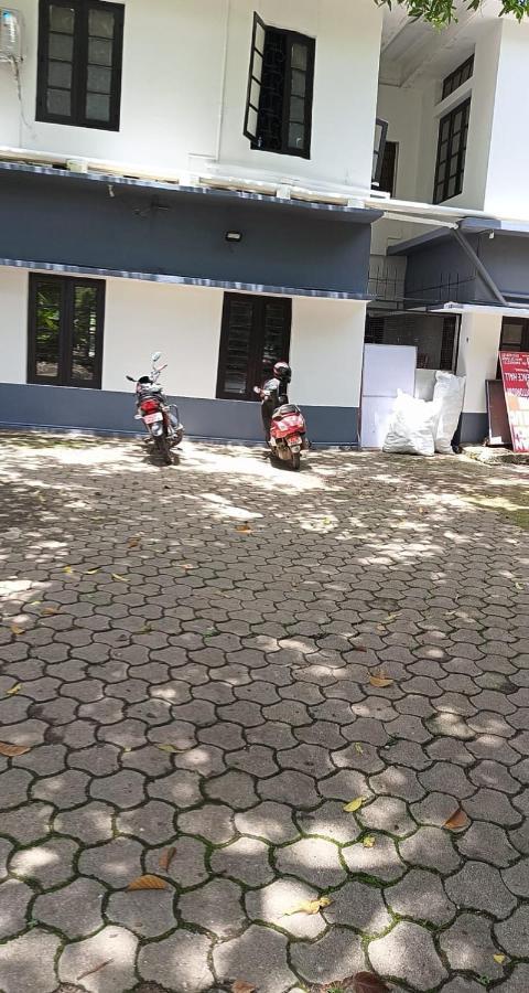 Prathiba Residency Hotell Kollam Eksteriør bilde